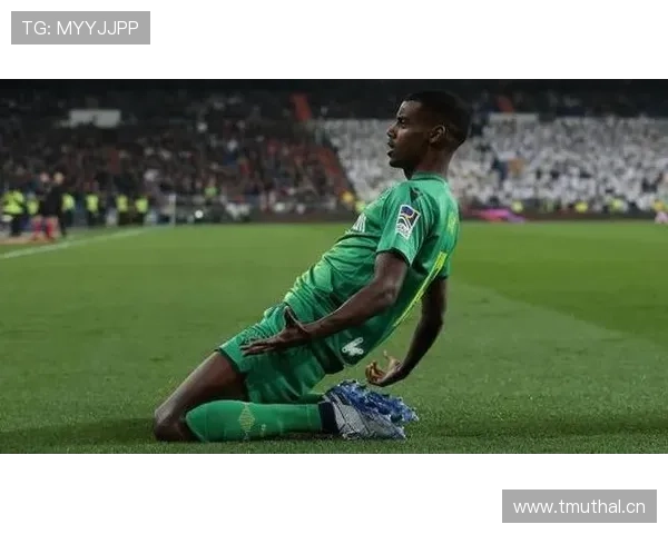 伊萨克在多特蒙德失败原因解析:战术适配与机会把握 伊萨克在多特蒙德失败原因解析:战术适配与机会把握