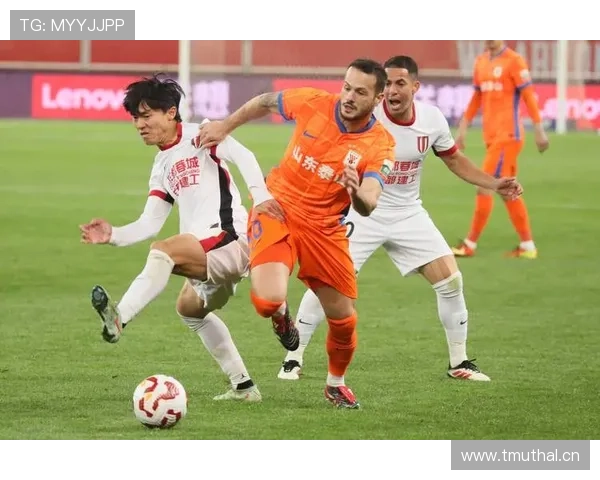 山东泰山中场过度依赖单一战术,节奏失控问题逐步显现 山东泰山中场过度依赖单一战术,节奏失控问题逐步显现