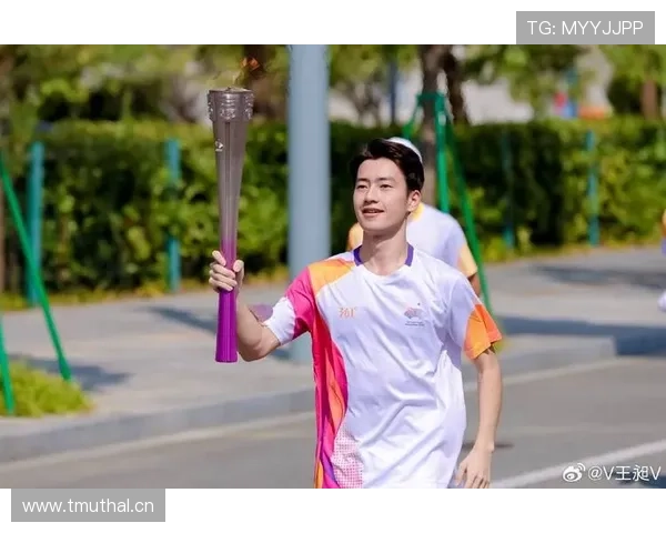 王昶这哥们居然衣柜里全是运动服？明星都没他实诚！