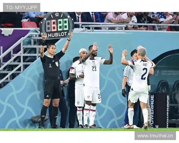 比赛官员如何分工？主裁、边裁、VAR各司其职详解