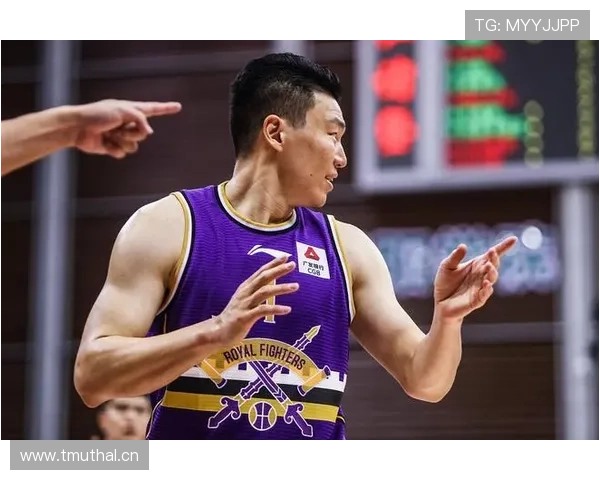 斯托贾科维奇精准三分提升球队空间感对比对手显著拉开差距