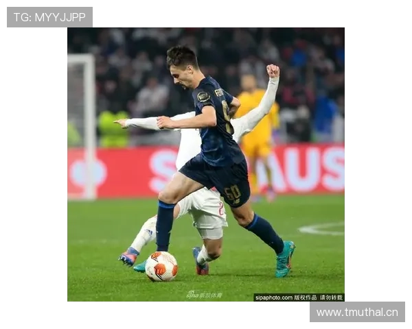 阿隆索与维埃拉在中场控球和传球分布上形成明显分化趋势